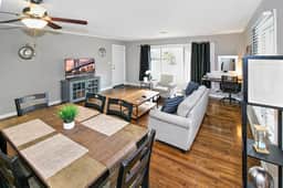 Near Expo Center | Dogs Ok | Fenced | No chores