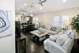 Downtown Tulsa Retreat| Private Yard| Dogs OK