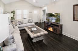 Downtown Tulsa Retreat| Private Yard| Dogs OK