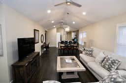 Downtown Tulsa Retreat| Private Yard| Dogs OK