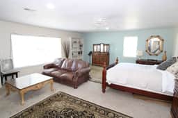 Jenks cozy home | Fenced yard | Dogs OK