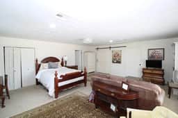 Jenks cozy home | Fenced yard | Dogs OK