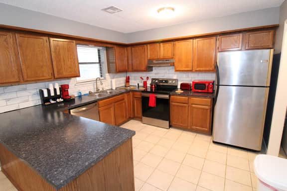 Whole Home | Fenced Yard | Dogs OK | No Chores