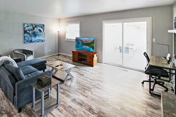 Broken Arrow Remodeled Home | Dogs OK | Safe Area