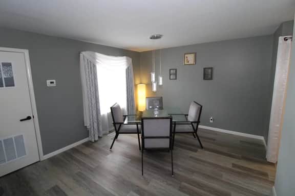 Remodeled Townhouse | Dogs OK | ORU & St Francis