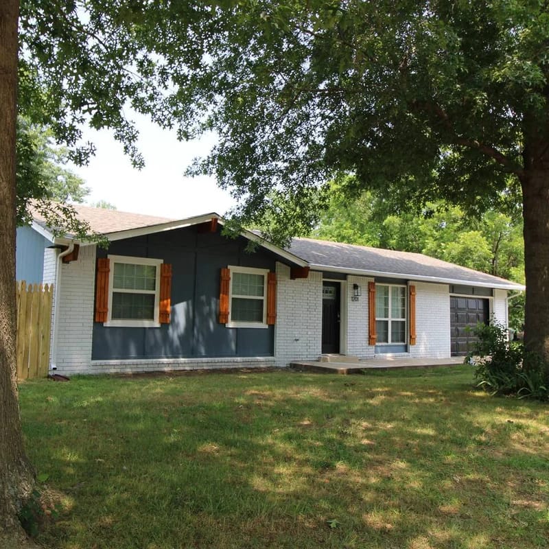 Claremore home | Remodeled | Dogs OK | Fenced Yard